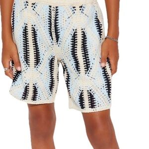 Boys Triangle Nova Lux Knit Pull-on Shorts Cream & Blue Youth SZ 16-18 waist 28”